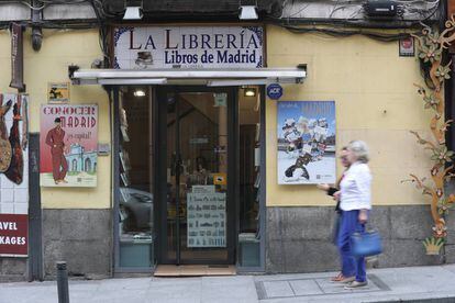 Fachada de la tienda de libros y editoral La Librería, en la calle Mayor. 