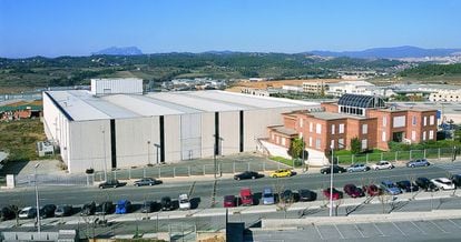 Fábrica de Peta Zetas situada en Rubí, Barcelona