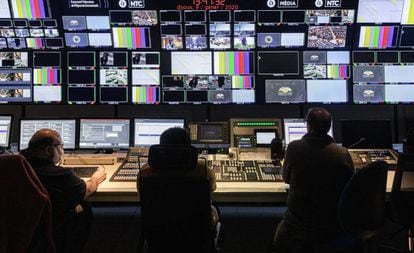 Uno de los centros de control de À Punt.