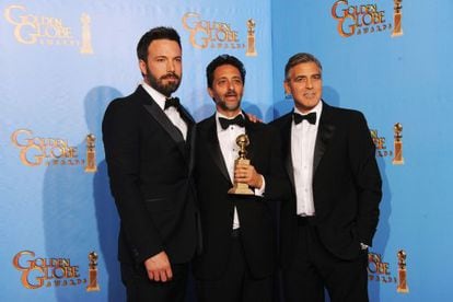 Ben Affleck y los productores de Argo, Grant Heslov y George Clooney.