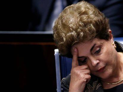 L'expresidenta del Brasil, Dilma Rousseff, dilluns al Senat.
