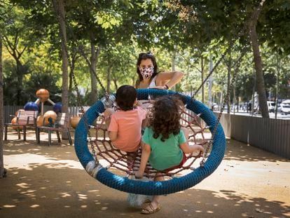 18/06/2020 - Barcelona - Coronavirus. Fase 3 en Cataluña. Reapertura de los parques infantiles en Barcelona.  Foto: Massimiliano Minocri
