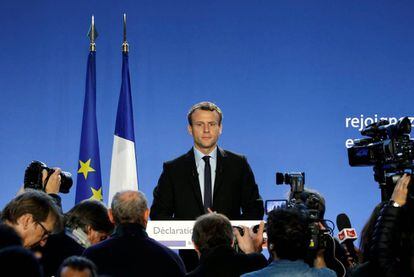 Emmanuel Macron el d&iacute;a que present&oacute; su candidatura al El&iacute;seo.