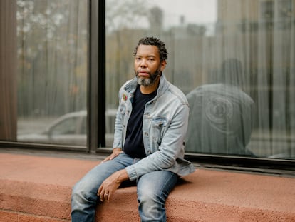 El autor Ta-Nehisi Coates, retratado en Nueva York en 2020.