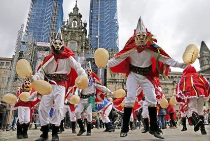 Pantallas de Xinzo, hoy en plaza del Obradoiro de Santiago.