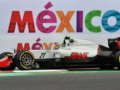 El piloto mexicano Esteban Gutiérrez durante los entrenamientos libres del GP de México