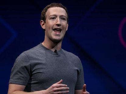 Facebook se hunde un 20% en Bolsa al estancarse su crecimiento