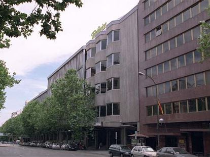 Edificio de Telefónica de la calle de Ríos Rosas, en Madrid.