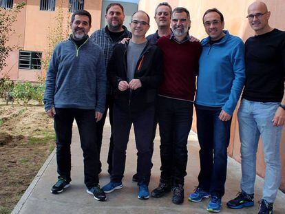 Los siete políticos y activistas presos, en Lledoners, en noveimbre de 2018.