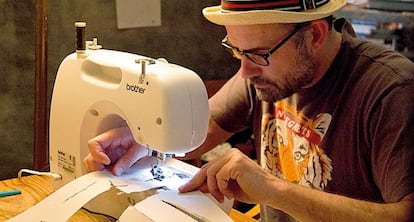 Mark Z. Danielewski, tejiendo su próxima novela.