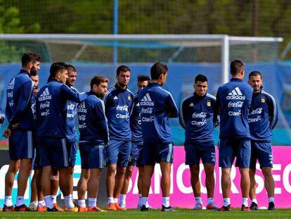 Los jugadores de Argentina, en un entrenamiento el domingo.