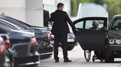 El ministro alemán de Finanzas, Wolfgang Schäuble, antes de una reunión el martes en Berlín con los líderes de los grupos parlamentarios.