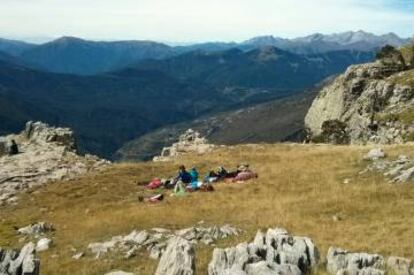 Descanso durante un retiro de calma en los Pirineos de Huesca organizado por Casa Cuadrau.