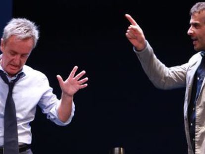 Carlos Hipólito y Luis Merlo, protagonistas de 'El crédito', durante la función.