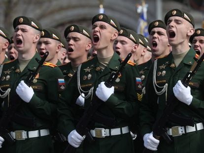 Soldados rusos, durante el ensayo general del desfile del Día de la Victoria, el sábado en Moscú.