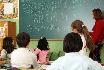 Una clase de inglés en el colegio público bilingüe Tolosa Latour, en el barrio de Vallecas (Madrid).