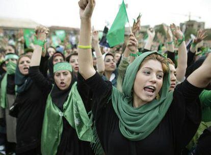 Mujeres reformistas, en una protesta en junio en Teherán.