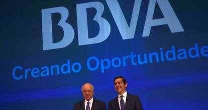 Francisco González, presidente de BBVA, y Carlos Torres Vila, consejero delegado de la entidad.