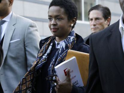 Lauryn Hill, a su llegada al juicio.