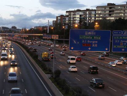 La M-30 de Madrid desde el puente de Marques de Corbera.