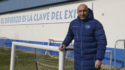 Abelardo, en 2018 como técnico del Alavés.