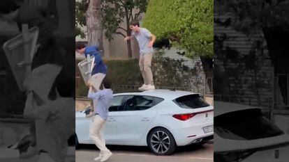 “¡Que venga la ‘poli’!”: el vídeo de jóvenes destrozando coches que indigna a los vecinos de  Calella de Palafrugell