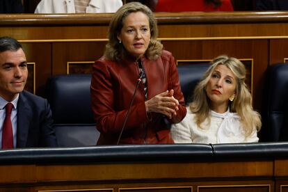 La vicepresidenta primera y ministra de Economía, Nadia Calviño durante el pleno del Congreso celebrado este miércoles.