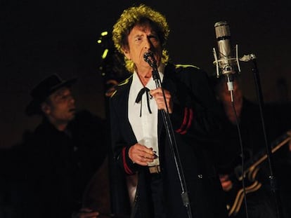 Bob Dylan durante su actuación en 'Late Show'.
