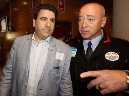 David Marjaliza al llegar a la Comisi&oacute;n de Corrupci&oacute;n de la Asamblea de Madrid.