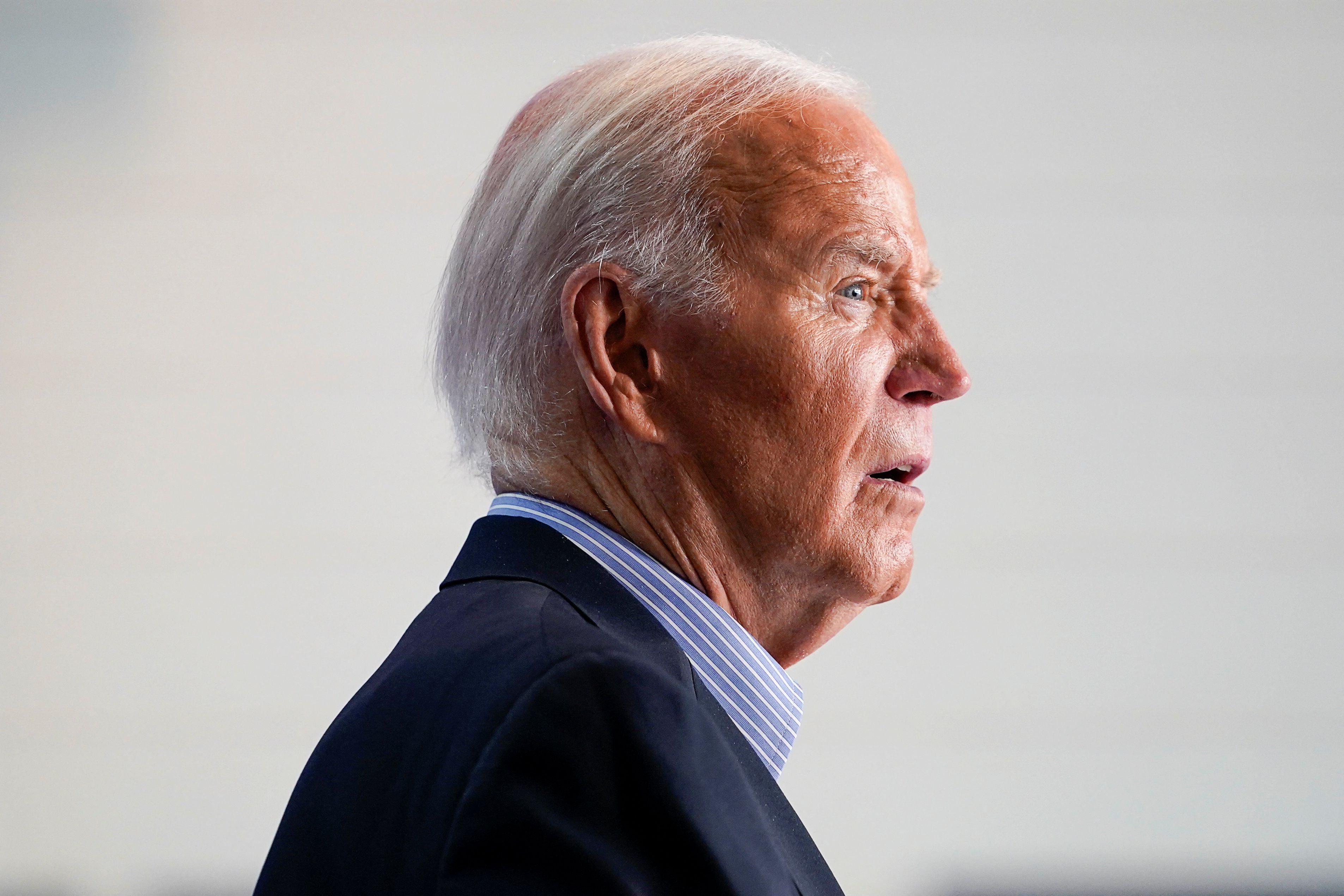 Biden descarta “por completo” retirarse, salvo que intervenga el “Señor Todopoderoso”