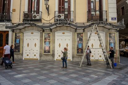 La emblemática discoteca y sala de conciertos madrileña Joy Eslava cierra permanentemente. El dueño del espacio, Pedro Trapote, anunció este miércoles el cierre definitivo del local, sin actividad alguna desde marzo.