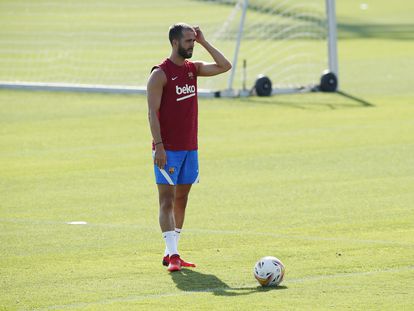 Pjanic, en la ciudad deportiva, en uno de los últimos entrenamientos en Barcelona.