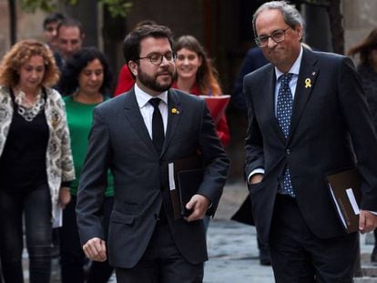 Torra y Aragonés, junto al resto de líderes, antes de la reunión.