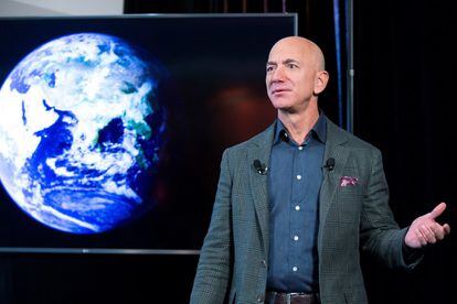 El magnate estadounidense Jeff Bezos, fundador de Amazon y de Blue Origin, la empresa dueña de 'New Shepard', la nave con la que viajará al espacio con turistas en julio.