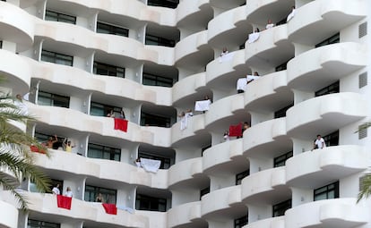 Algunos estudiantes contagiados han sido confinados en un hotel de Mallorca.