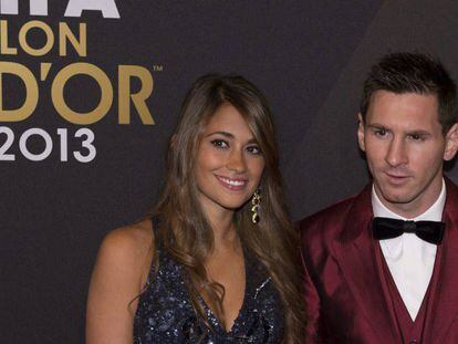 Antonella Roccuzzo y Lionel Messi en la gala del Balón de oro de 2013.