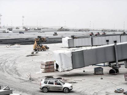 Obras de construcción del nuevo aeropuerto de Estambul, al norte de la ciudad