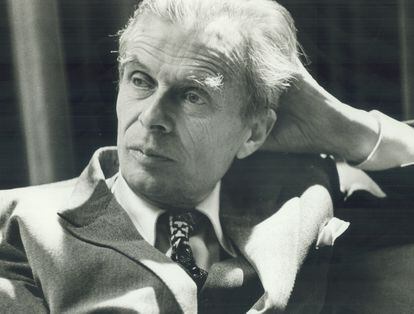 El autor británico Aldous Huxley en una visita a Toronto, en una imagen sin fecha.