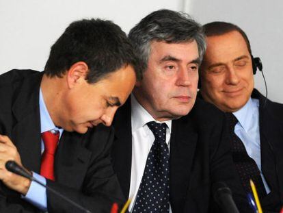 Rodr&iacute;guez Zapatero, Gordon Brown y Berlusconi en Egipto en 2009.