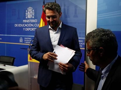 El exministro Màxim Huerta tras la rueda de prensa en la que anunció su dimisión.