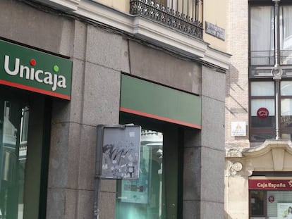 Unicaja cifra en 1.028 los despidos en su ERE, el 15% de su plantilla