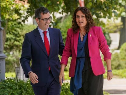 El ministro de la Presidencia, Relaciones con las Cortes y Memoria Democrática, Félix Bolaños y la consellera de la Presidencia de la Generalitat de Cataluña, Laura Vilagrà, este miércoles en Madrid.