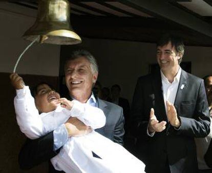 Macri y su ministro de Educaci&oacute;n, Esteban Bullrich, abren el ciclo lectivo en Jujuy.