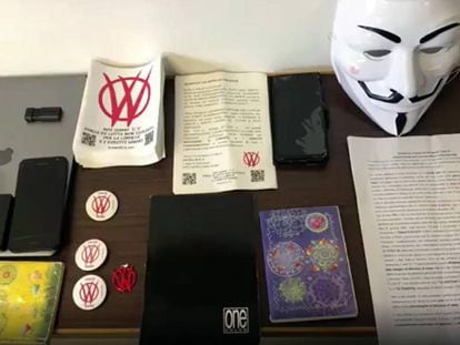 Material del grupo Viral_Vendetta decomisado por la policía italiana en noviembre.