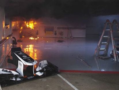 El incendio que se ha producido en el garaje de Williams.