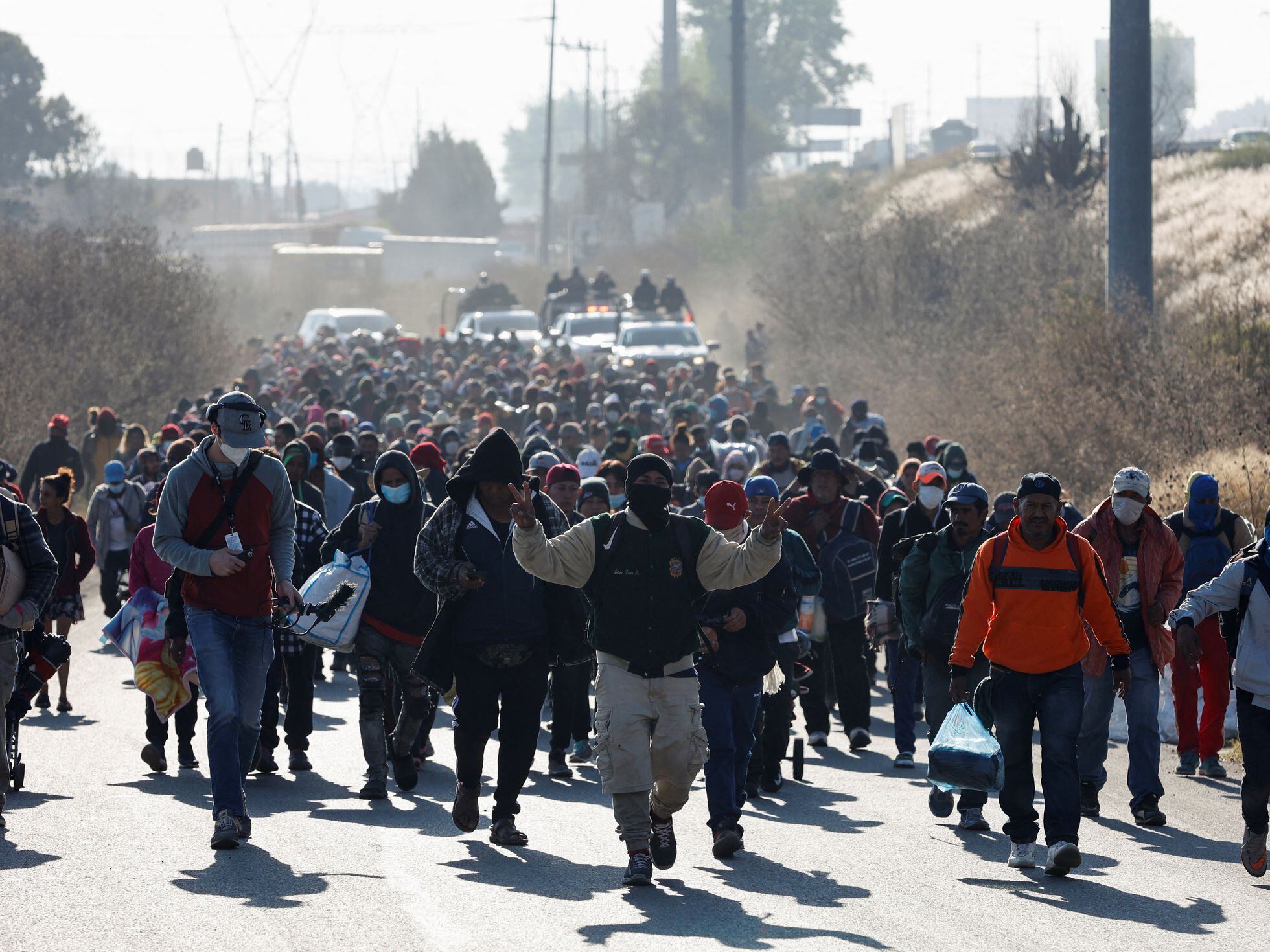 El hartazgo de la ltima caravana migrante bloquea la carretera