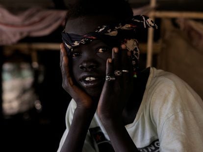 Un niño sursudanés vive en un refugio improvisado. Sudán del Sur ocupa la última posición en la clasificación de desarrollo humano de la ONU.