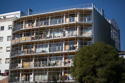 La cooperativa de viviendas La Borda, en Barcelona, ganadora del premio de arquitectura emergente Mies Van der Rohe.