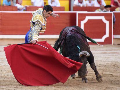 López Simón, en uno de sus astados de Fuente Ymbro.