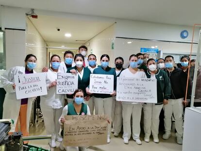Personal médico pide justicia para la doctora Calvillo.